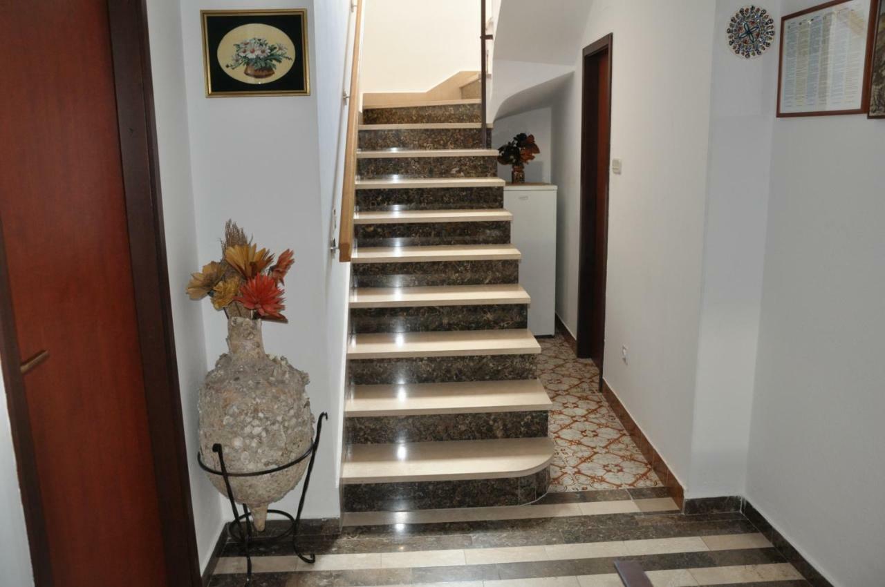 Villa Delfina พอดโกรา ภายนอก รูปภาพ